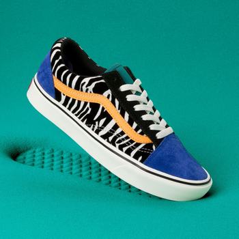 Női Vans Zebra ComfyCush Old Skool Tornacipő VA6395784 Tidepool/Surf the web